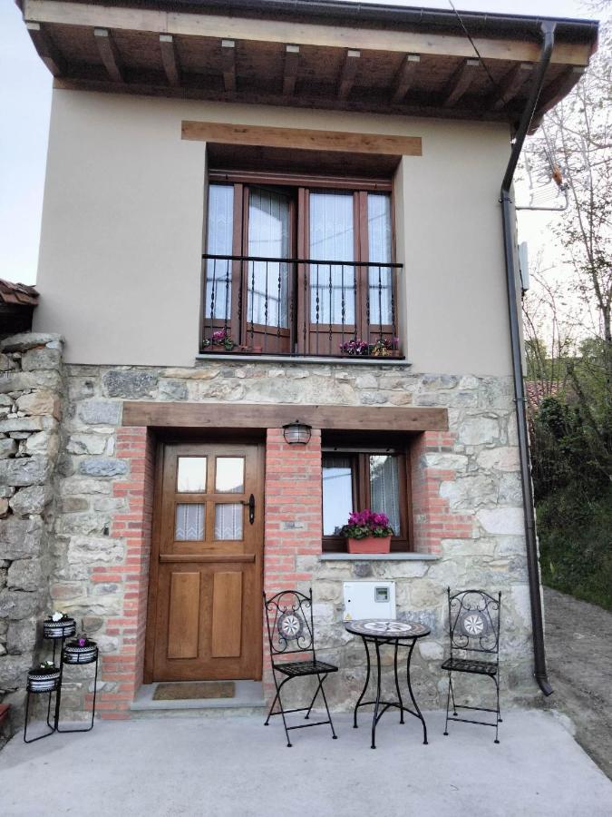 El Arniu Apartman Onís Kültér fotó